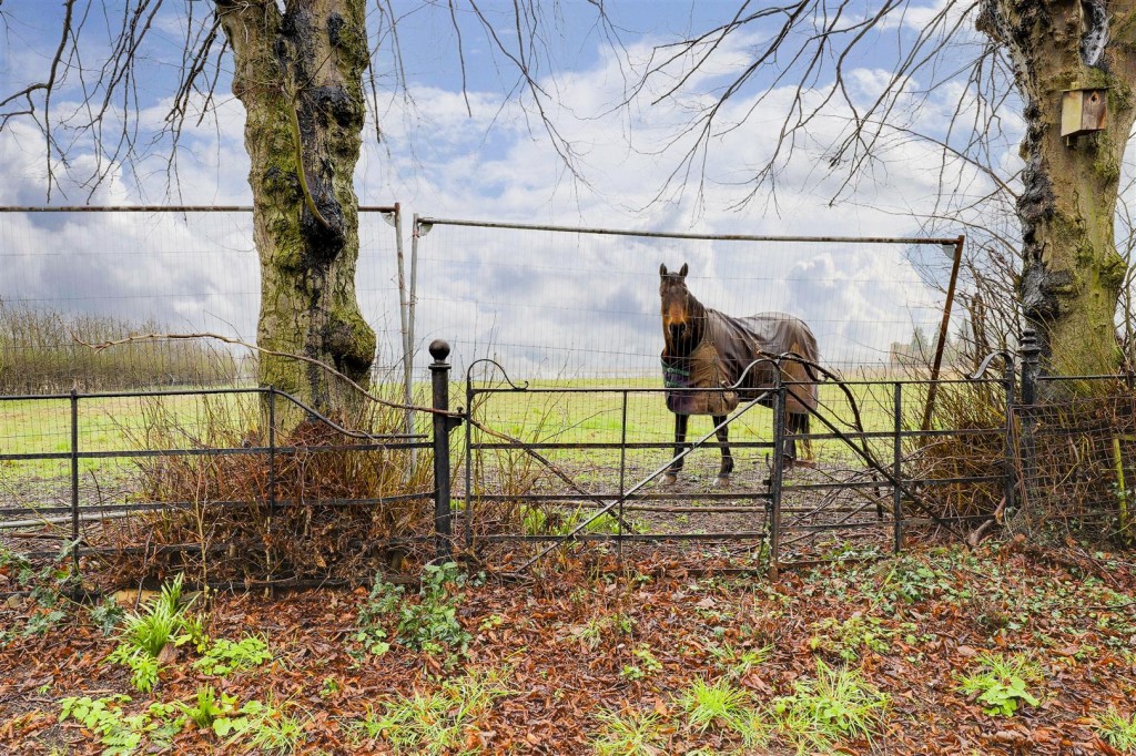 Trent Lane, Long Eaton, Nottinghamshire, NG10 2FX