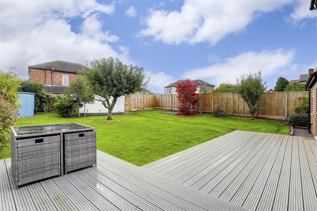 Nottingham Road, Nuthall, Nottinghamshire, NG16 1AB