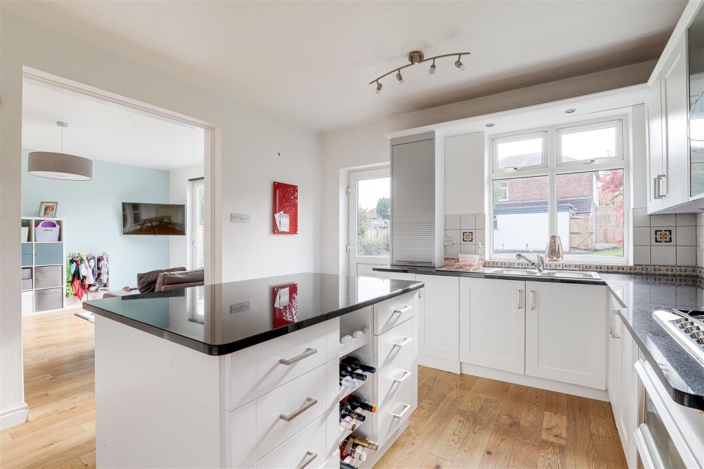 Nottingham Road, Nuthall, Nottinghamshire, NG16 1AB