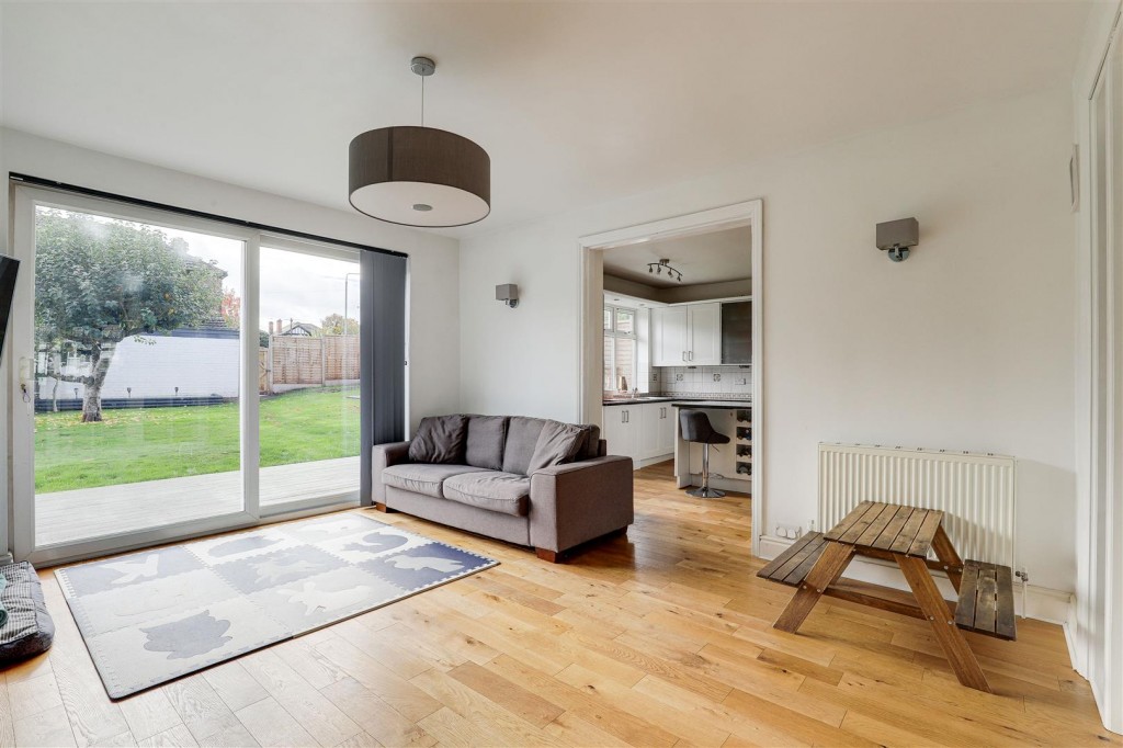 Nottingham Road, Nuthall, Nottinghamshire, NG16 1AB