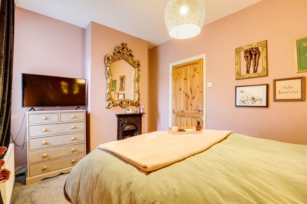 Meadow Road, Netherfield, NG4