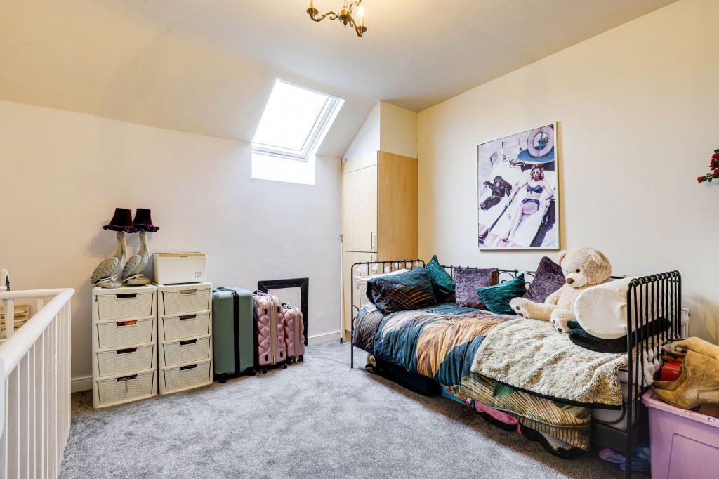 Meadow Road, Netherfield, NG4