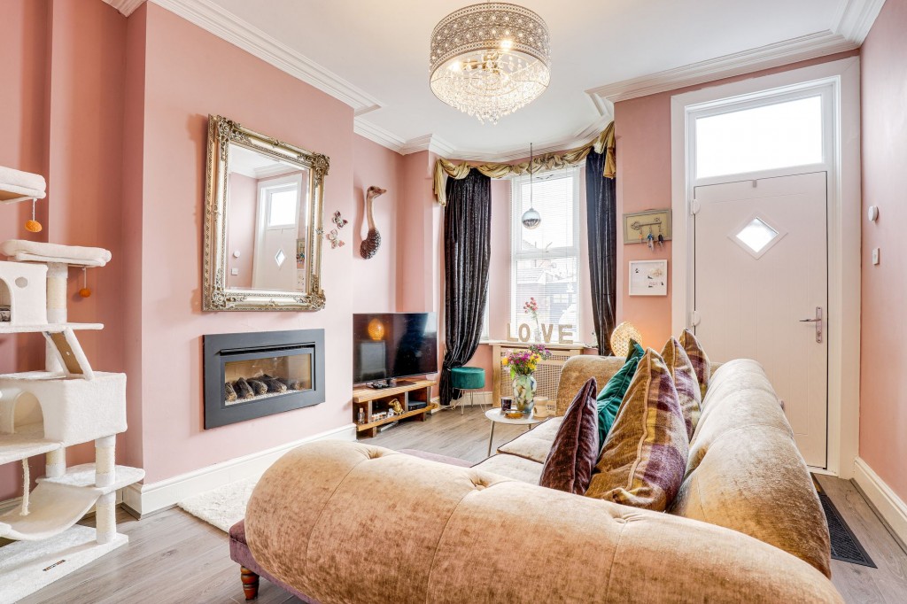 Meadow Road, Netherfield, NG4