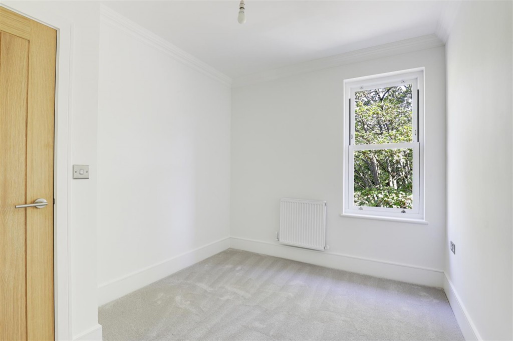 Mapperley Road, Mapperley Park, Nottinghamshire, NG3 5AS