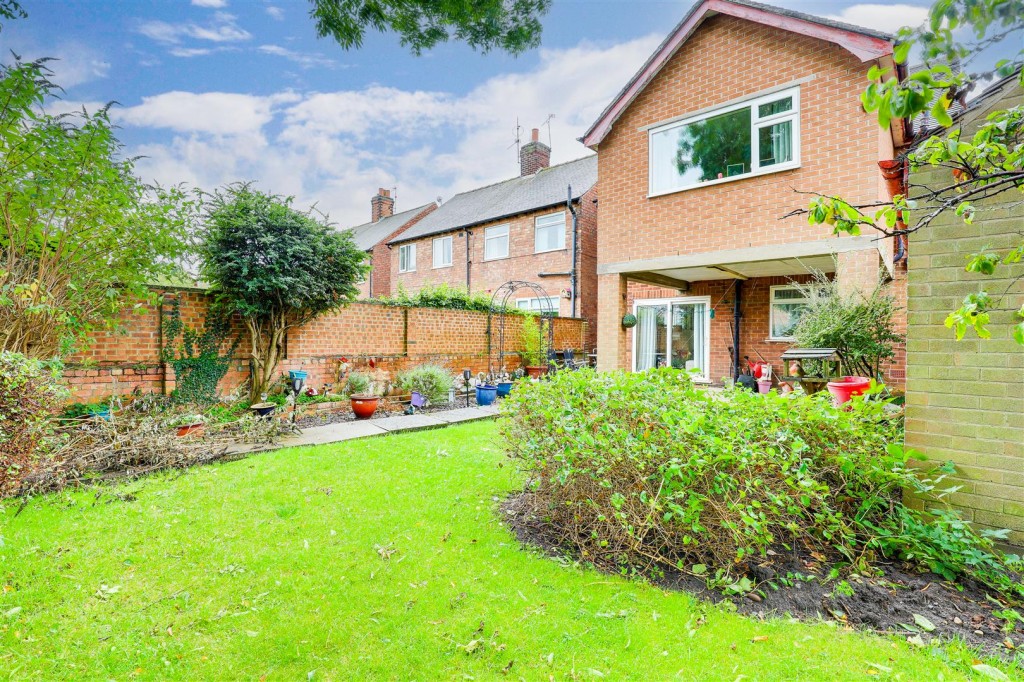 Acton Road, Arnold, Nottinghamshire, NG5 7AD