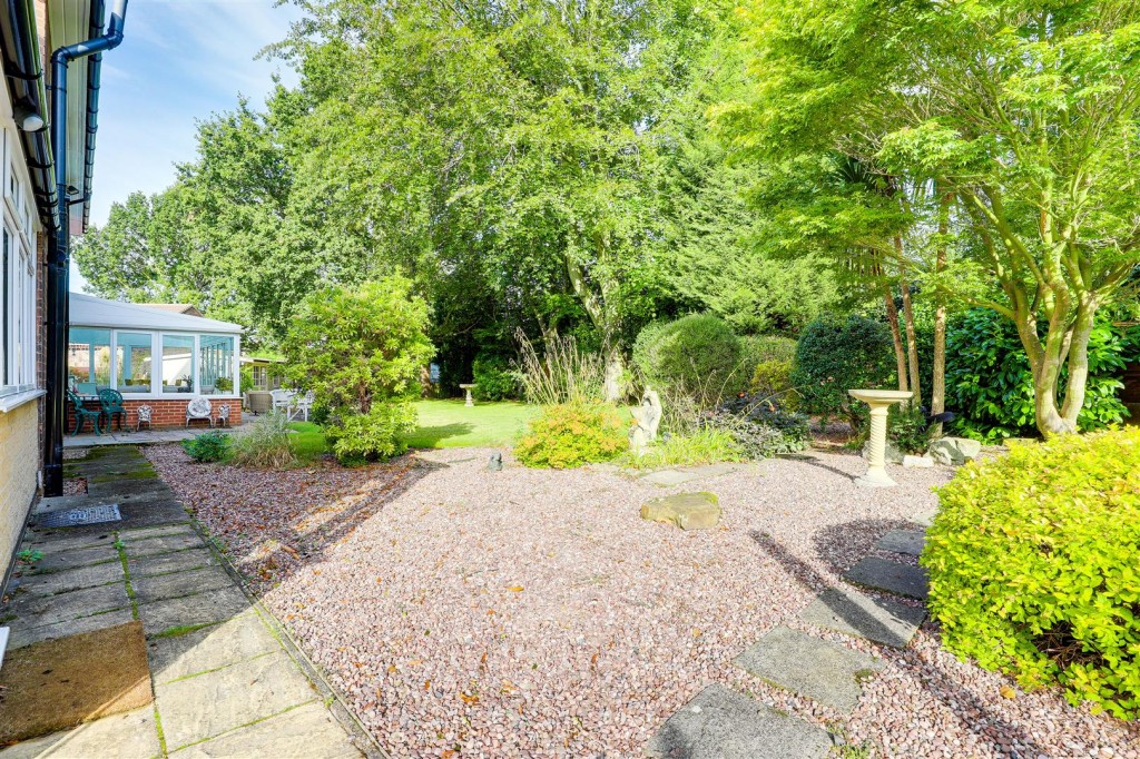 Birch Lea, Redhill, Nottinghamshire, NG5 8LT