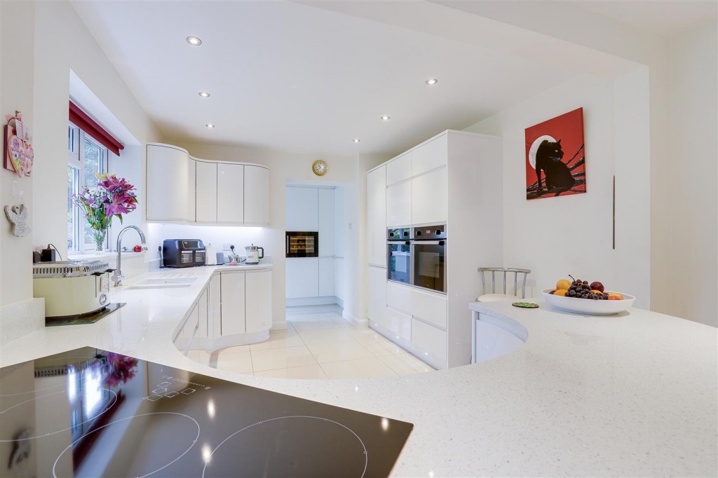 Birch Lea, Redhill, Nottinghamshire, NG5 8LT