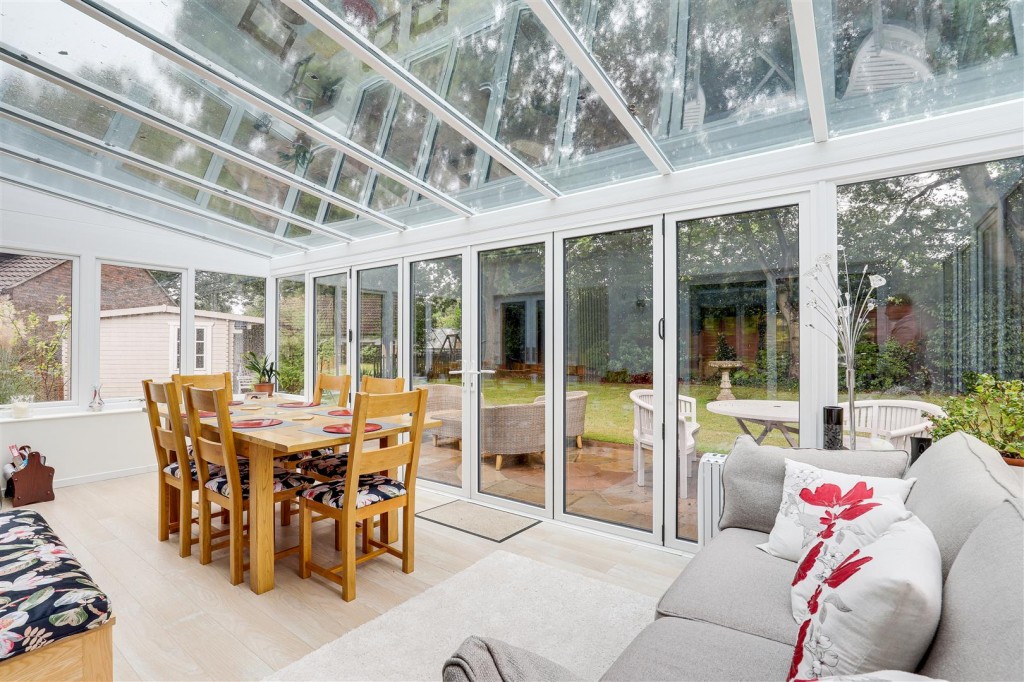 Birch Lea, Redhill, Nottinghamshire, NG5 8LT