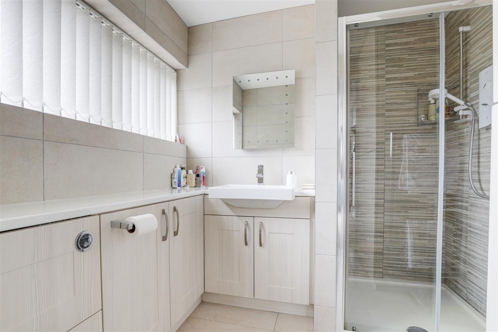 Birch Lea, Redhill, Nottinghamshire, NG5 8LT
