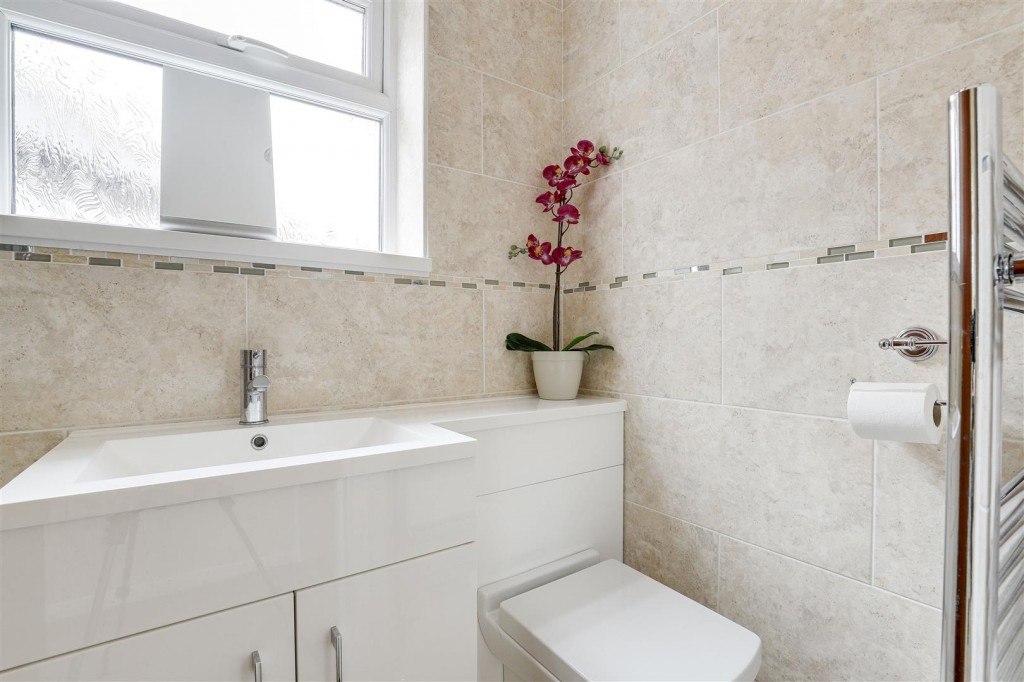 Sandy Lane, Hucknall, Nottinghamshire, NG15 7GR