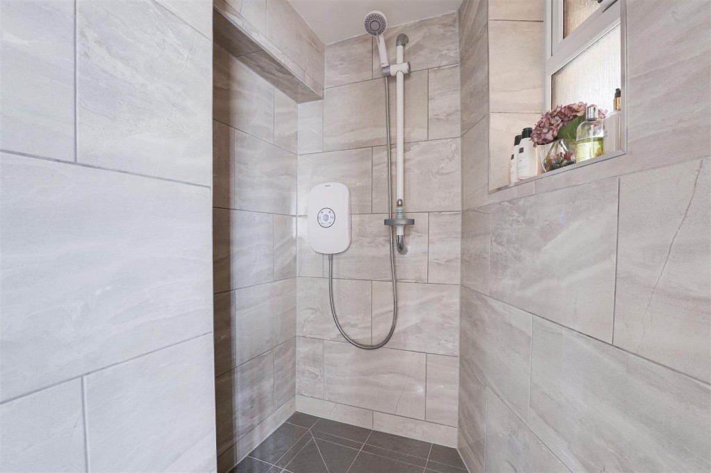 Sandy Lane, Hucknall, Nottinghamshire, NG15 7GR