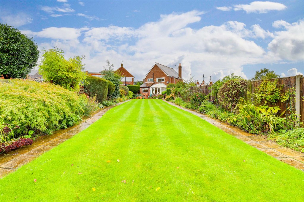 Sandy Lane, Hucknall, Nottinghamshire, NG15 7GR