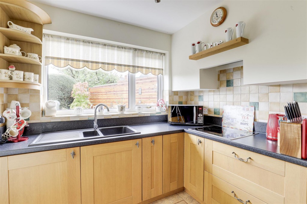Sandy Lane, Hucknall, Nottinghamshire, NG15 7GR