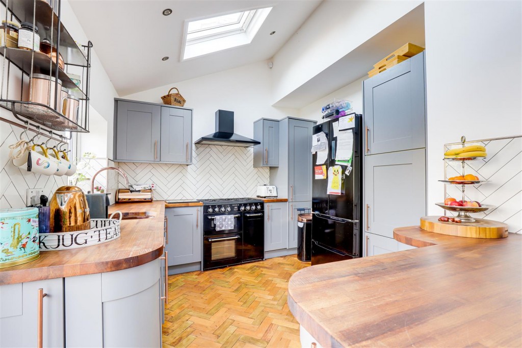 Fernleigh Avenue, Mapperley, Nottinghamshire, NG3 6FL