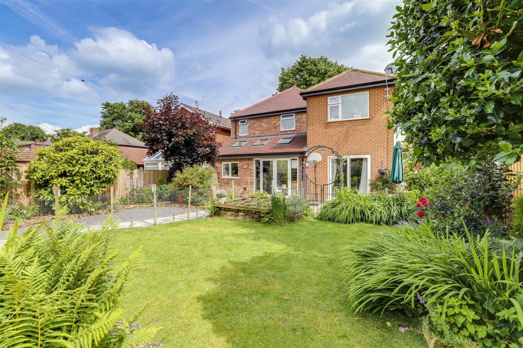 Fernleigh Avenue, Mapperley, Nottinghamshire, NG3 6FL