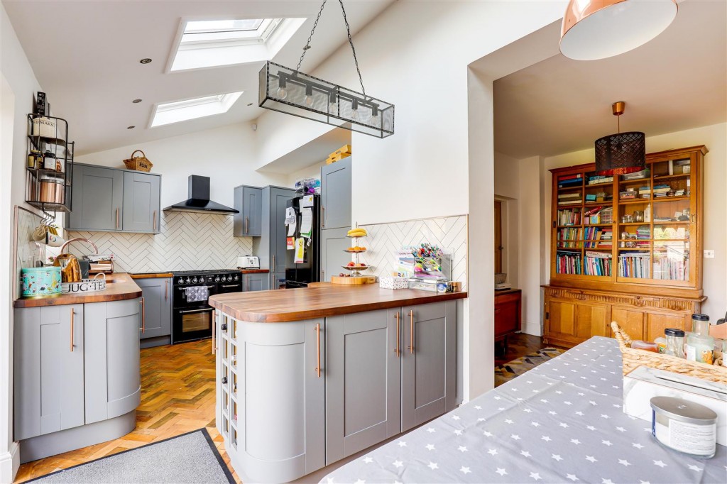 Fernleigh Avenue, Mapperley, Nottinghamshire, NG3 6FL