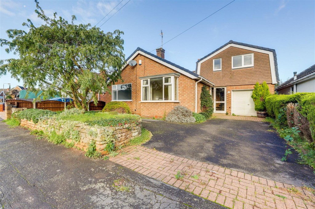 Drummond Drive, Nuthall, Nottinghamshire, NG16 1BL