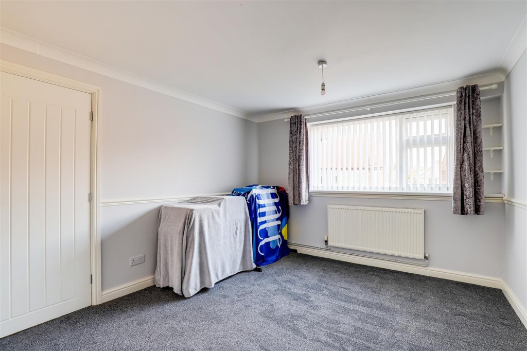 Smithy Crescent, Arnold, Nottinghamshire, NG5 7FS