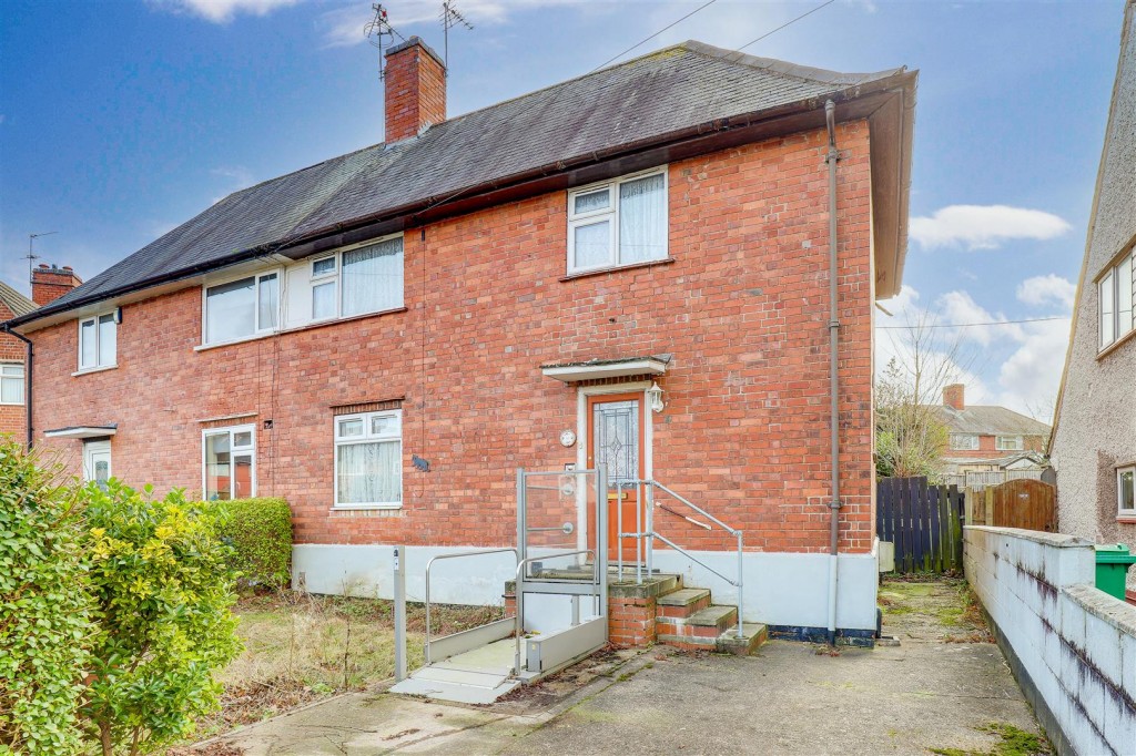 Saxondale Drive, Bulwell, Nottinghamshire, NG6 9DY