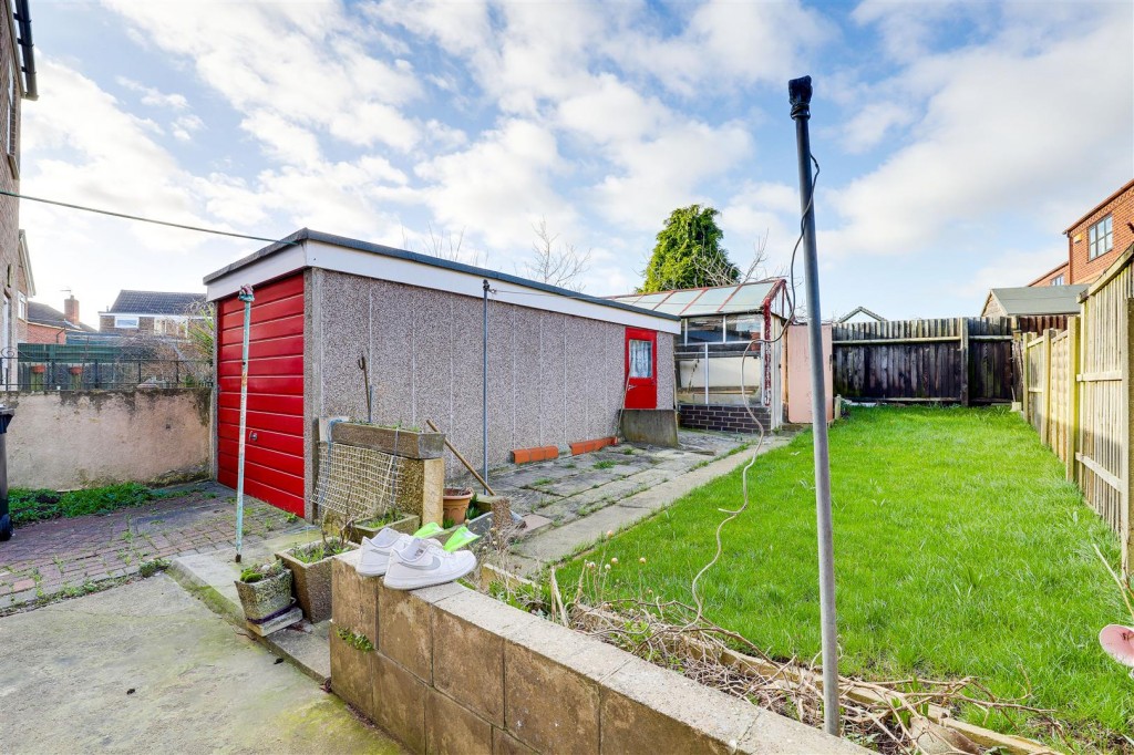 Shorwell Road, Carlton, Nottinghamshire, NG3 7HG