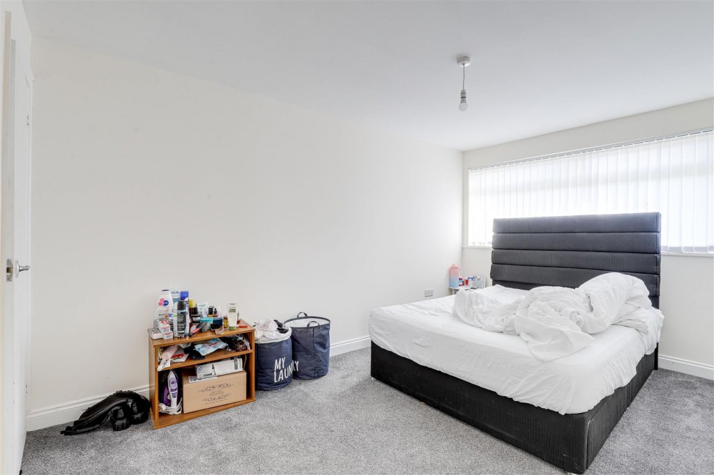 Shorwell Road, Carlton, Nottinghamshire, NG3 7HG