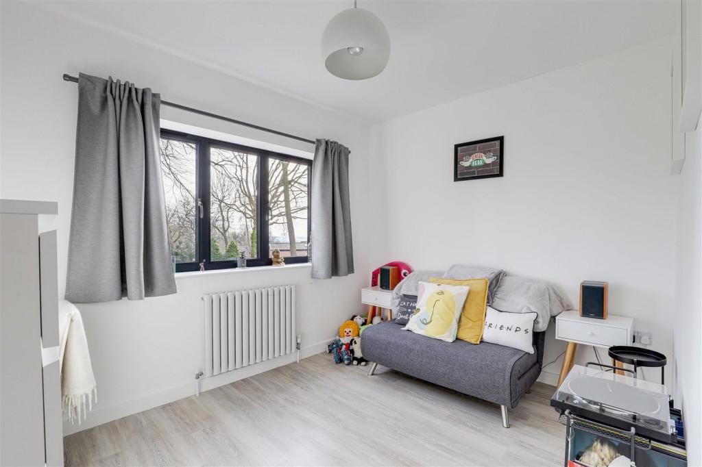 Steven Close, Toton, Nottinghamshire, NG9 6JX