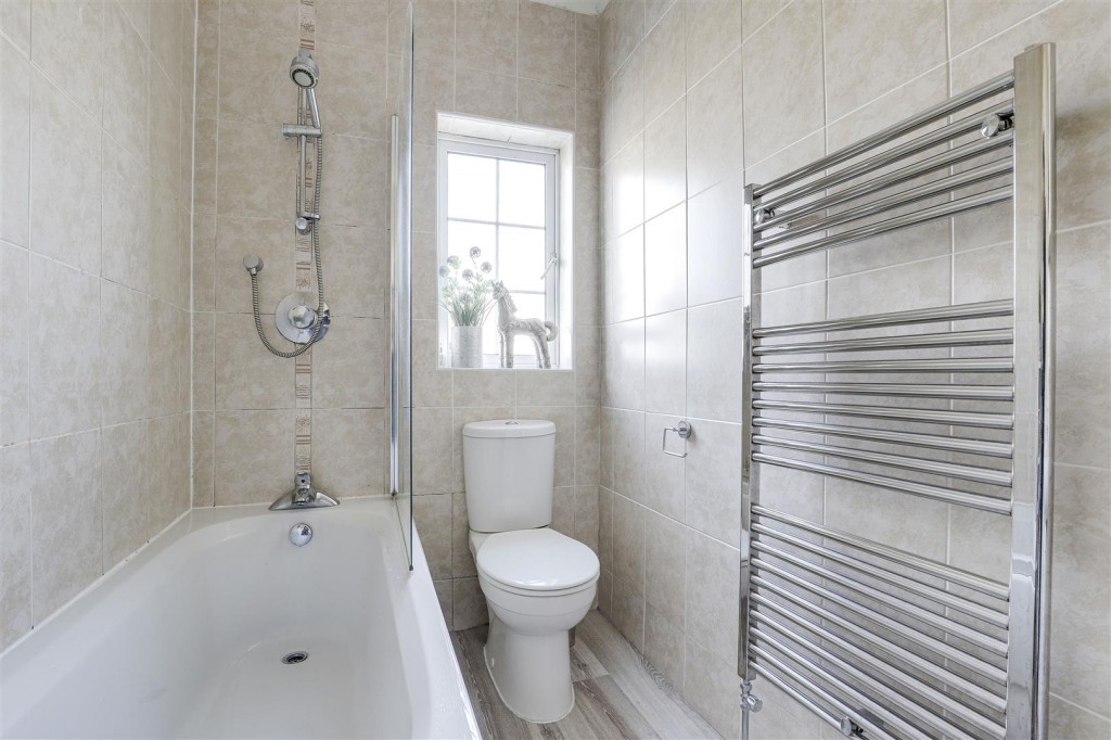 Graingers Terrace, Hucknall, Nottinghamshire, NG15 7RG