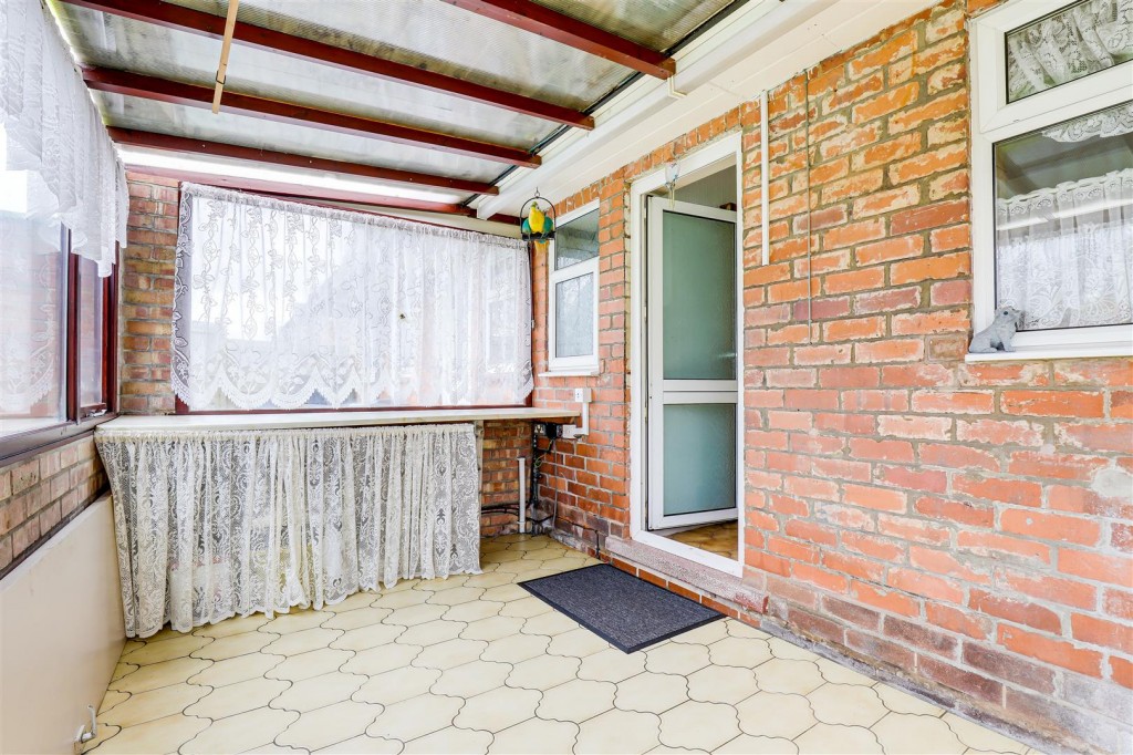 Rosecroft Drive, Daybrook, Nottinghamshire, NG5 6EL