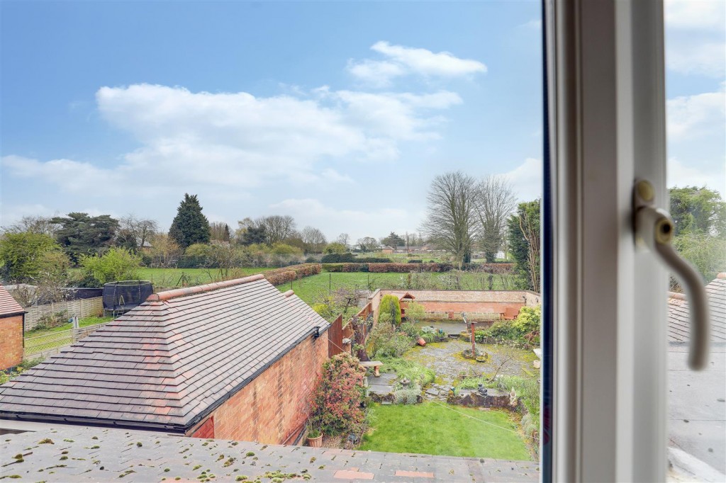 Adbolton Grove, West Bridgford, Nottinghamshire, NG2 5AR