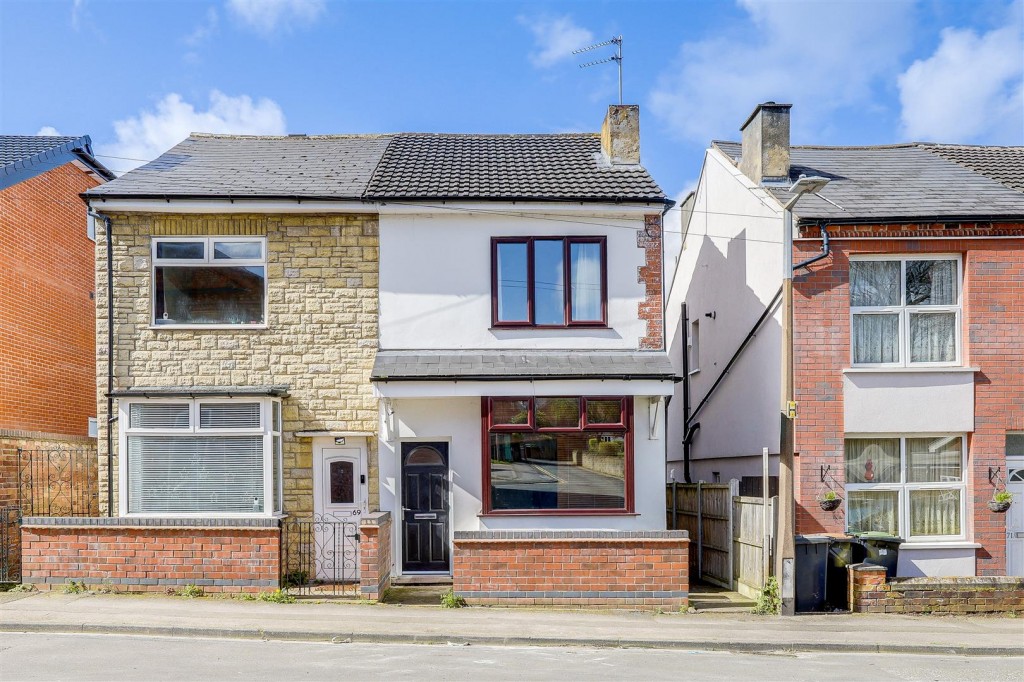 Frederick Road, Stapleford, Nottinghamshire, NG9 8FL
