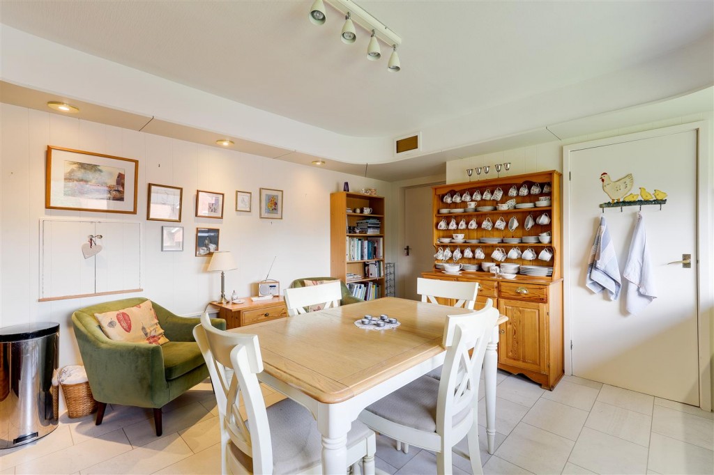 Victoria Crescent, Sherwood, Nottinghamshire, NG5 4DA