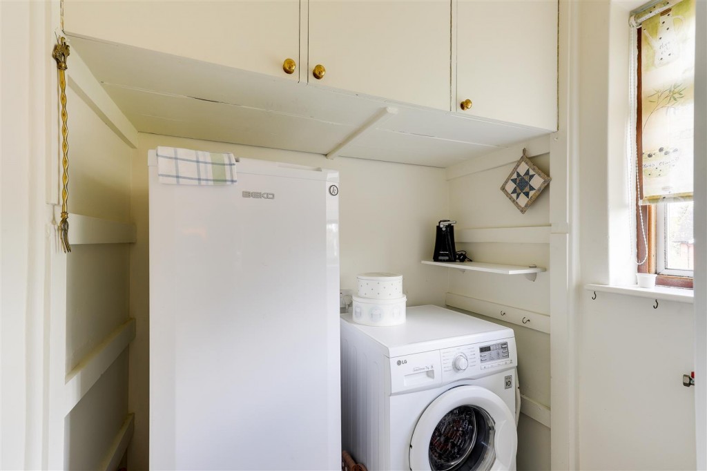 Victoria Crescent, Sherwood, Nottinghamshire, NG5 4DA