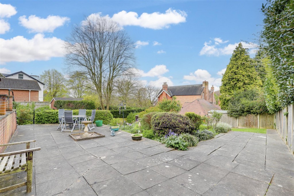 Victoria Crescent, Sherwood, Nottinghamshire, NG5 4DA