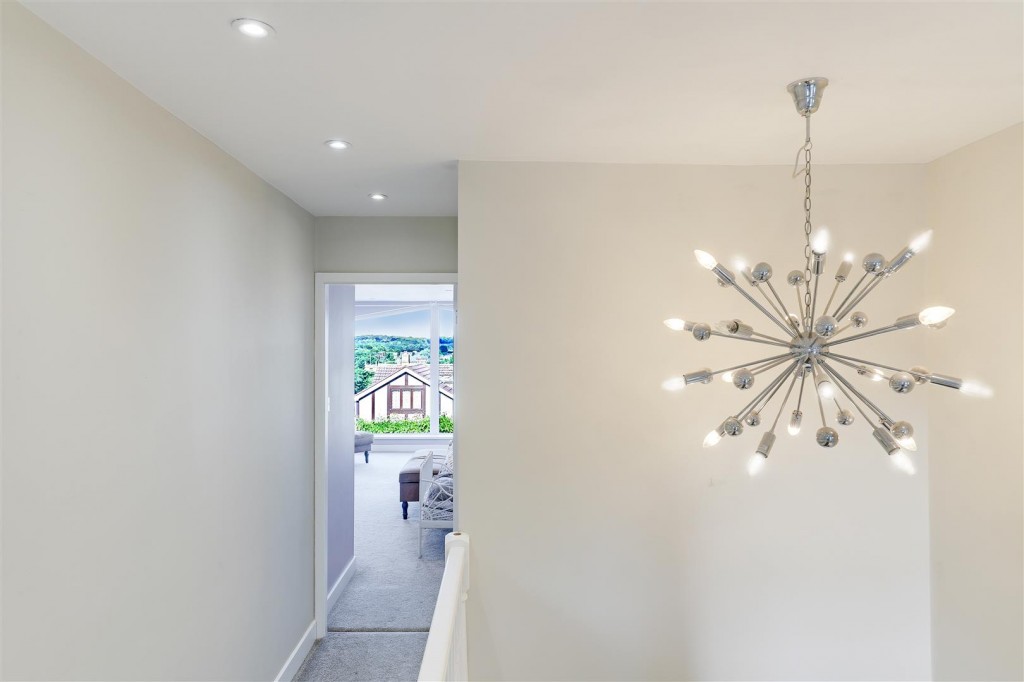 Kempton Drive, Arnold, Nottinghamshire, NG5 8EU
