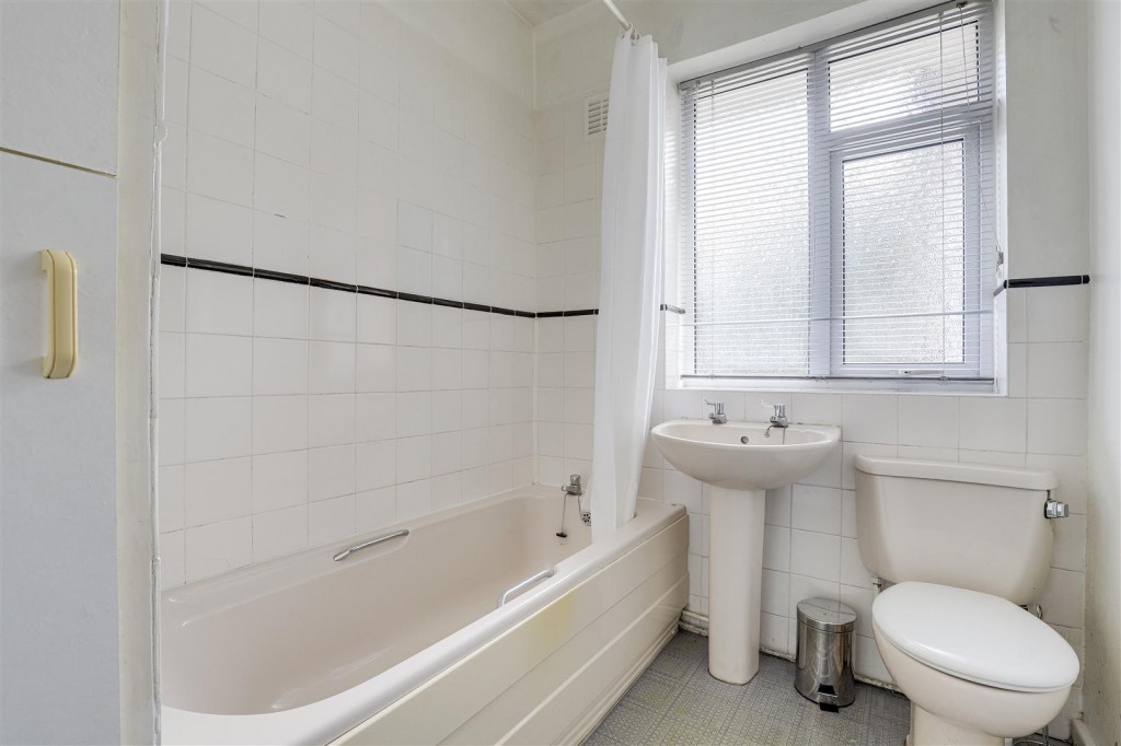 Ravensmore Road, Sherwood, Nottinghamshire, NG5 2AH