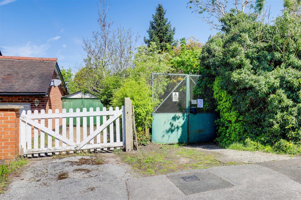 Ravensmore Road, Sherwood, Nottinghamshire, NG5 2AH