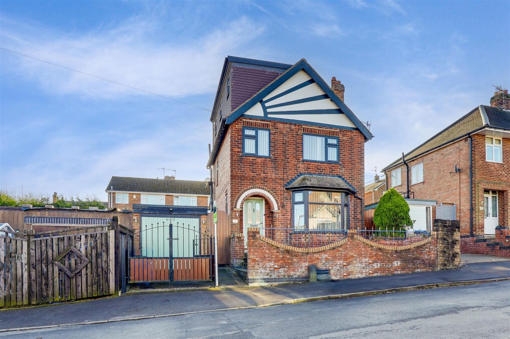 Norman Crescent, Ilkeston, Derbyshire, DE7 8NN