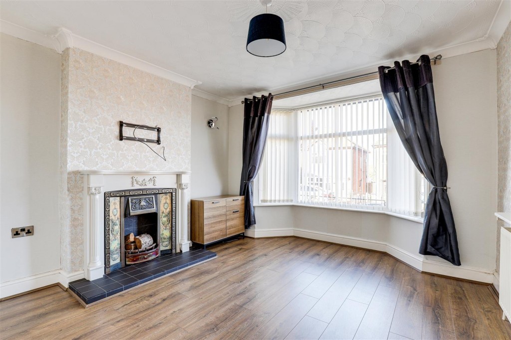 Norman Crescent, Ilkeston, Derbyshire, DE7 8NN