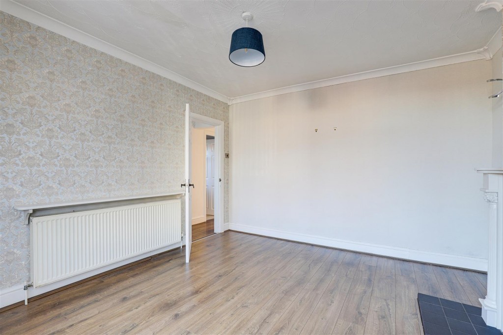 Norman Crescent, Ilkeston, Derbyshire, DE7 8NN