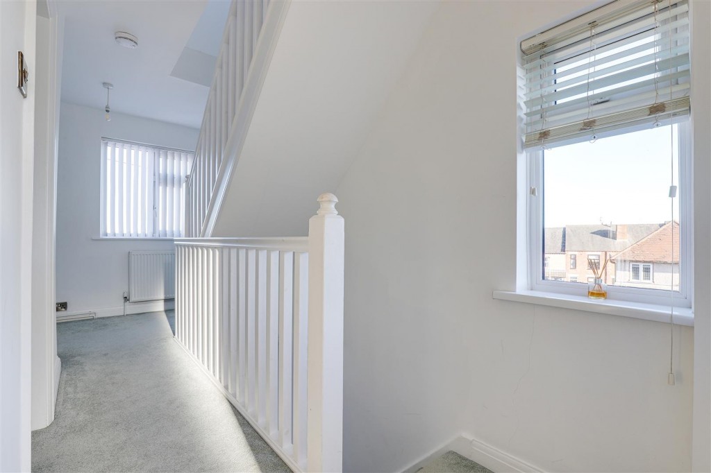 Norman Crescent, Ilkeston, Derbyshire, DE7 8NN