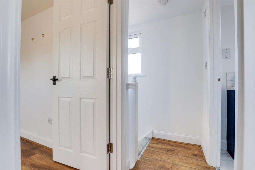 Norman Crescent, Ilkeston, Derbyshire, DE7 8NN