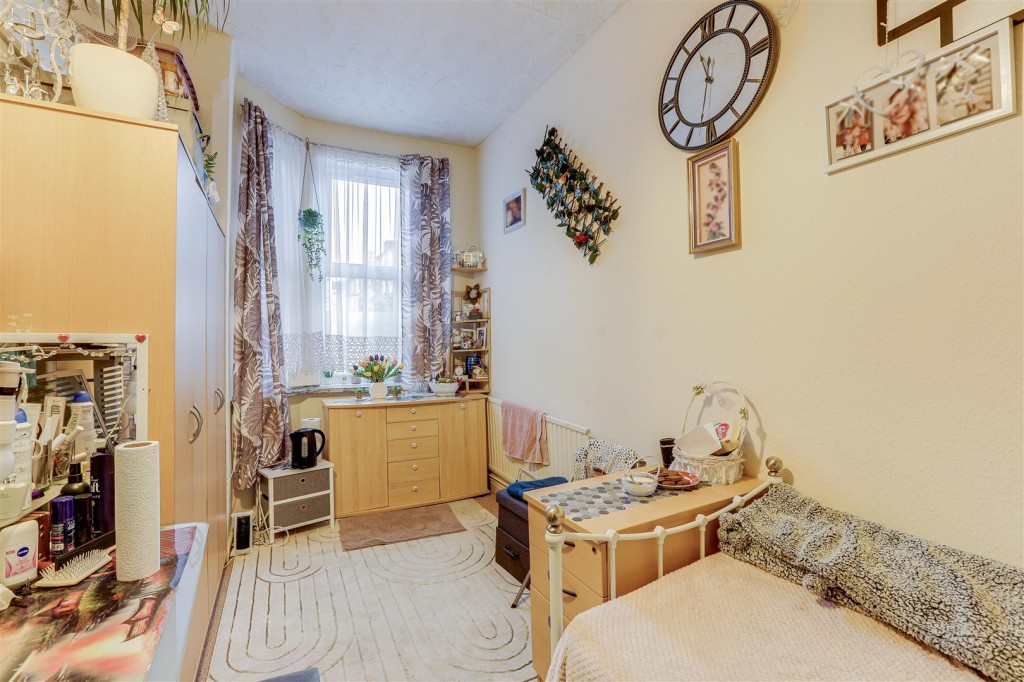 Alfreton Road, Nottingham, Nottinghamshire, NG7 5LS