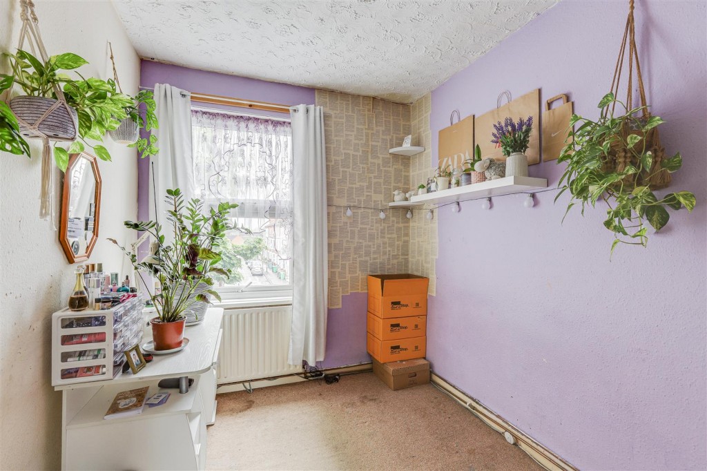 Alfreton Road, Nottingham, Nottinghamshire, NG7 5LS