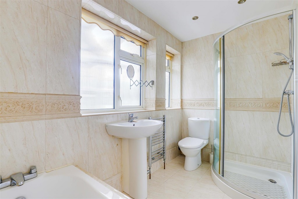 Lambley Lane, Burton Joyce, Nottinghamshire, NG14 5BG
