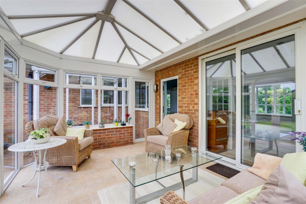 Lambley Lane, Burton Joyce, Nottinghamshire, NG14 5BG