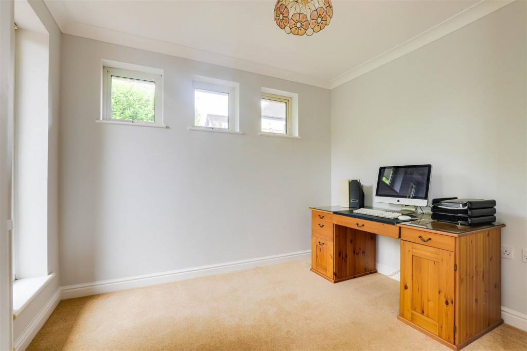 Lambley Lane, Burton Joyce, Nottinghamshire, NG14 5BG