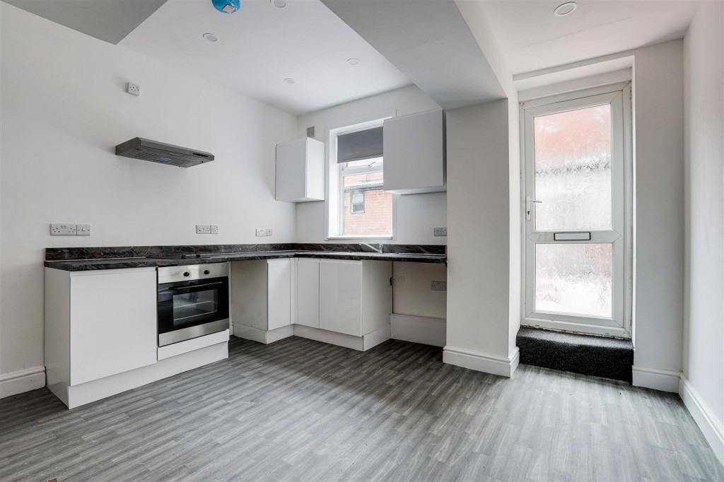 Woodborough Road, Mapperley, Nottinghamshire, NG3 4JZ