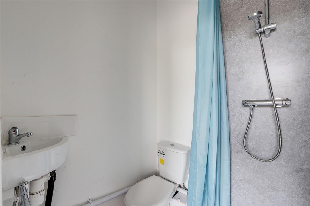 Woodborough Road, Mapperley, Nottinghamshire, NG3 4JZ