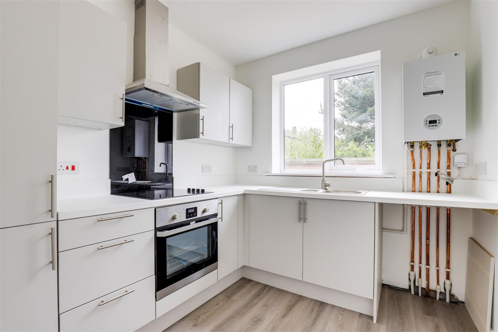 Breckhill Road, Woodthorpe, Nottingham, NG5 4GP