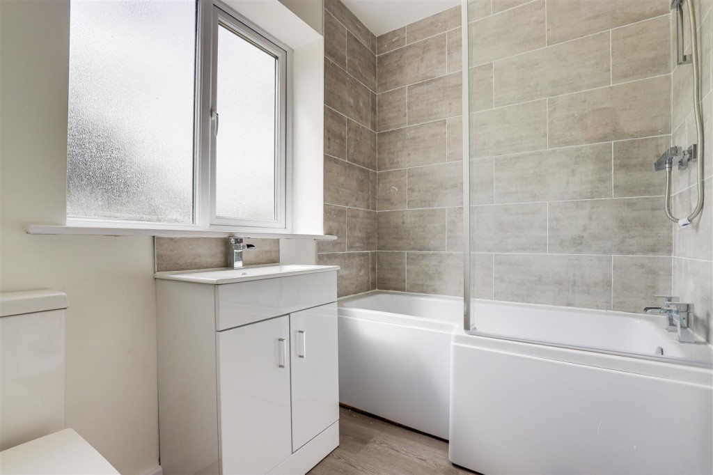 Breckhill Road, Woodthorpe, Nottingham, NG5 4GP
